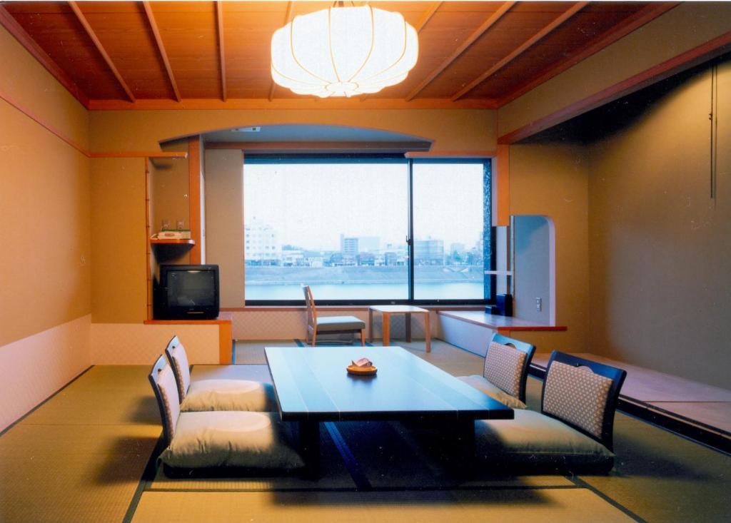 Hotel Shunjuan Hasshokaku Mizunowo Kakamigahara Zimmer foto